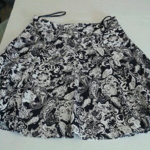 Chaps 1978 Paisley Black/White Skirt Size 10